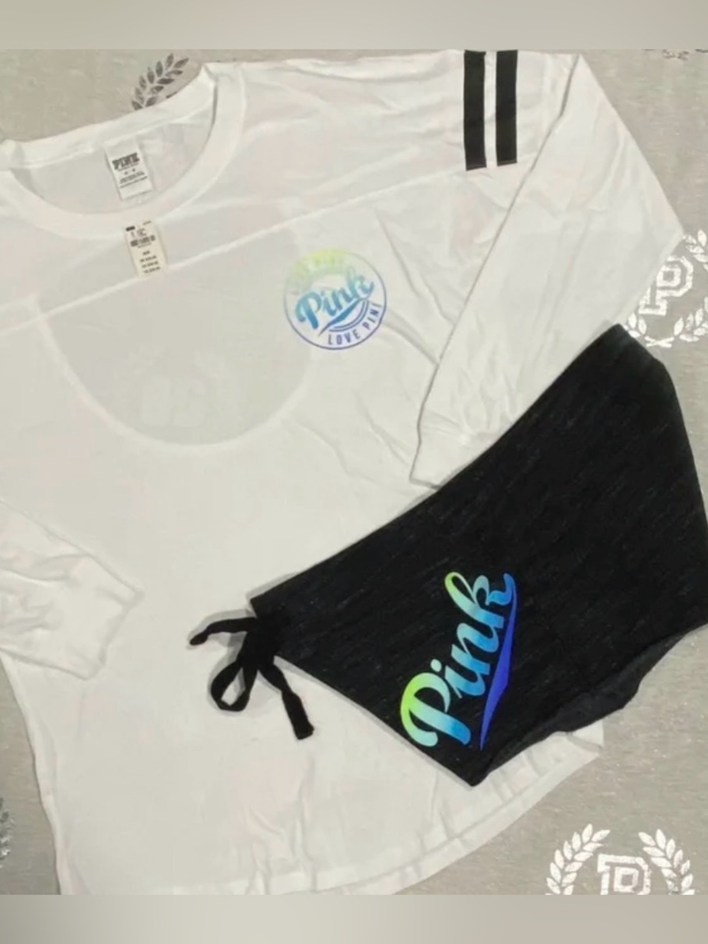 VS PINK OMBRE LOGO SET NWT/NWOT